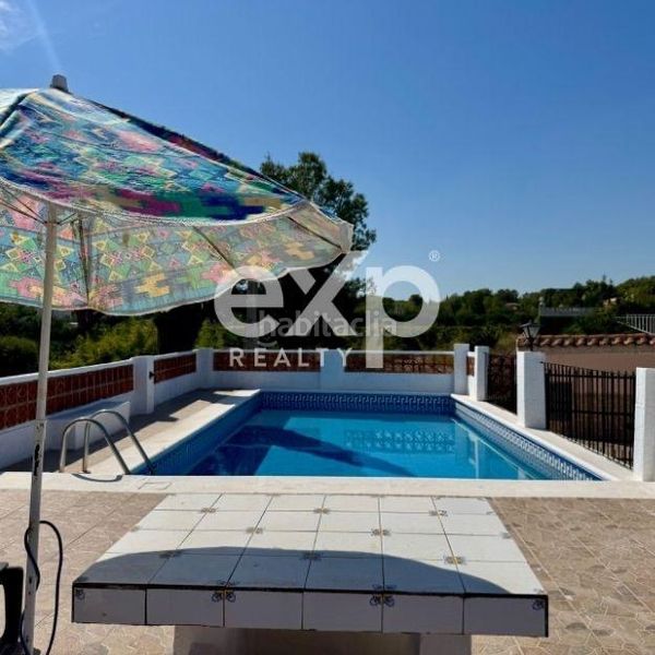 Foto e35796e7-32a6-4fcd-a943-bfa590870416. Casa amb aparcament piscina a Vilamarxant