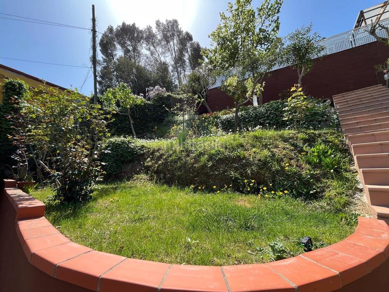 Foto d27aa5ad-c654-43ca-9e13-3458b81658c1. Maison avec parking dans Sant Vicenç dels Horts