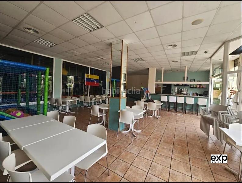 Foto 0159012c-da40-4398-8cfd-acc318d4ae25. Lloguer local comercial a Zona Avenida al Vedat Torrent