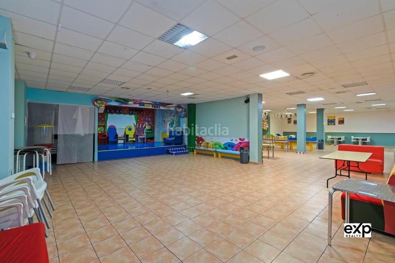 Foto 10e01dd4-83e1-4445-b052-1ae4c2c4c37c. Lloguer local comercial a Zona Avenida al Vedat Torrent