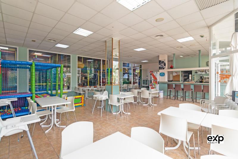 Foto 232e1a10-3b2d-40fa-807f-c4da6eff834d. Lloguer local comercial a Zona Avenida al Vedat Torrent