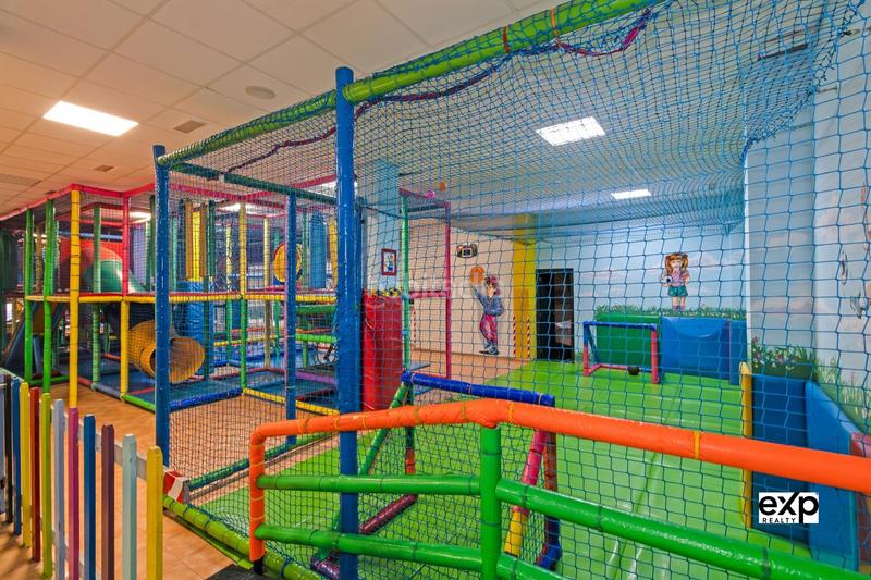 Foto 627d78f2-84d8-430b-b590-f3c24ac91095. Lloguer local comercial a Zona Avenida al Vedat Torrent