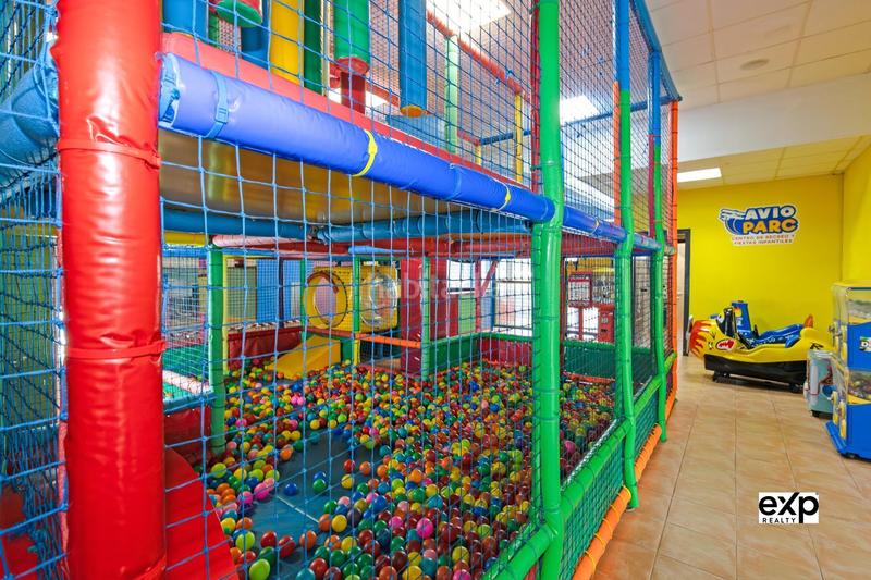 Foto eb60c8bd-5974-4a07-b9c7-7956924a65b9. Lloguer local comercial a Zona Avenida al Vedat Torrent