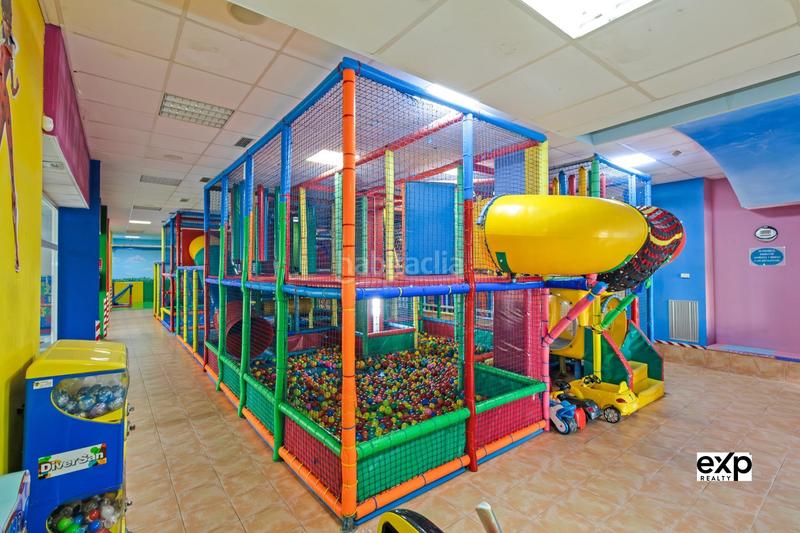 Foto f3e325a4-e271-44a4-a42d-1453ccf543d8. Lloguer local comercial a Zona Avenida al Vedat Torrent