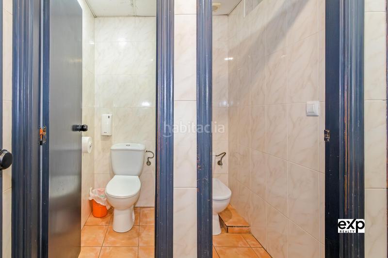 Foto 0df4c86c-a8a0-4d48-ba11-475a70cc4598. Location local commercial dans Zona Avenida al Vedat Torrent