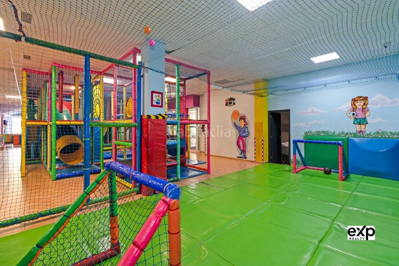 Foto 3ec24e07-c123-4cbe-9f84-8cf21b3a7b6a. Location local commercial dans Zona Avenida al Vedat Torrent