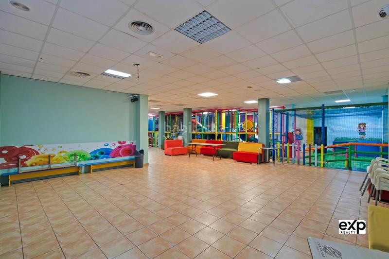 Foto b6f2fd7e-8338-4390-8932-87f14ffbb401. Location local commercial dans Zona Avenida al Vedat Torrent