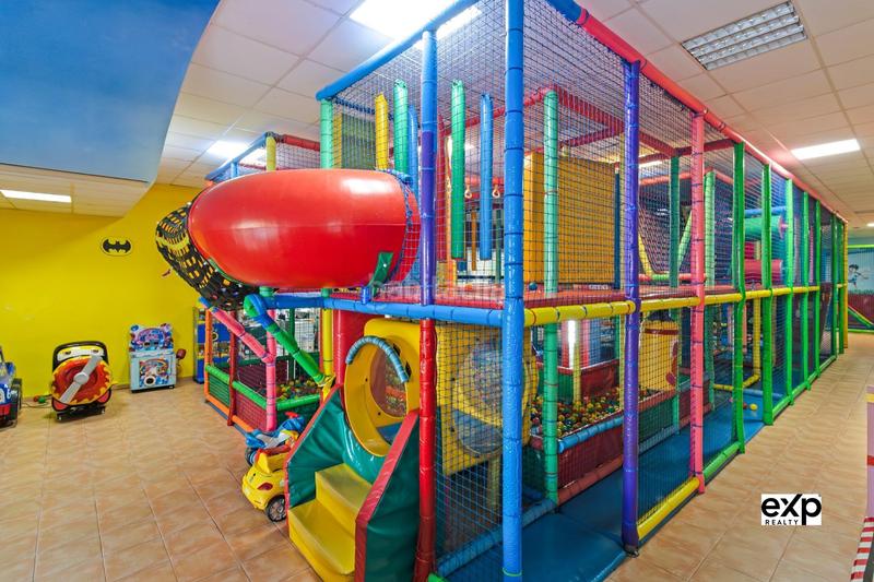 Foto f31e8976-2a94-4227-b274-1204290a4fea. Location local commercial dans Zona Avenida al Vedat Torrent