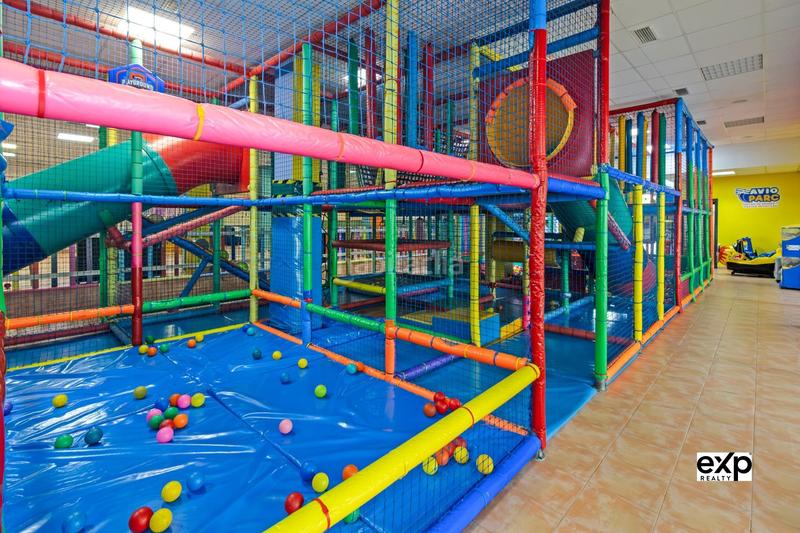 Foto c28597e4-e5d4-41bd-bcd8-f390c8009707. Miete geschäftsraum in Zona Avenida al Vedat Torrent