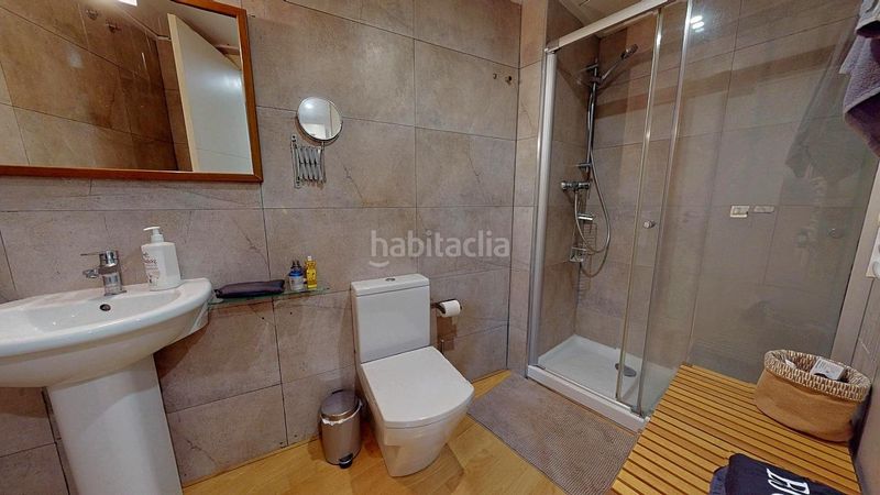 Foto 0174683f-17f6-4020-83bb-3d9e0e9f91fe. Pis a Raval Barcelona