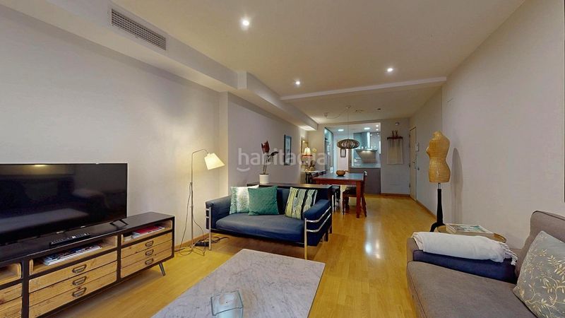 Foto 063c6692-e6ff-4850-ac0e-70eb6773a185. Pis a Raval Barcelona