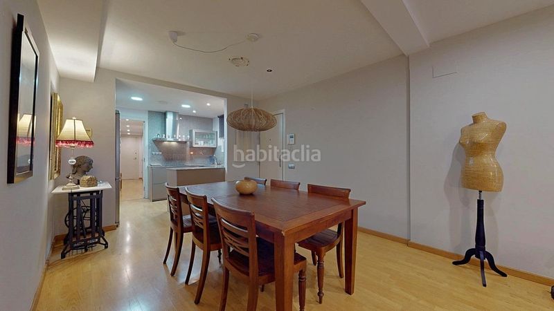 Foto 48d8dbe4-b6c2-40e5-9008-6be40f1b618e. Pis a Raval Barcelona