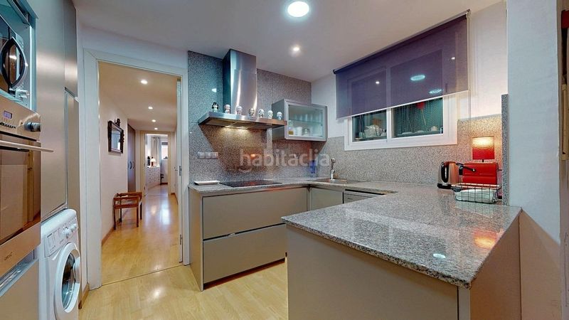 Foto d7a894e7-5f4e-4547-b082-ebd0408ba2e6. Pis a Raval Barcelona