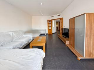 Appartement  Calle de san juan. Oportunidad! amplio y moderno piso listo para entrar a vivir  si