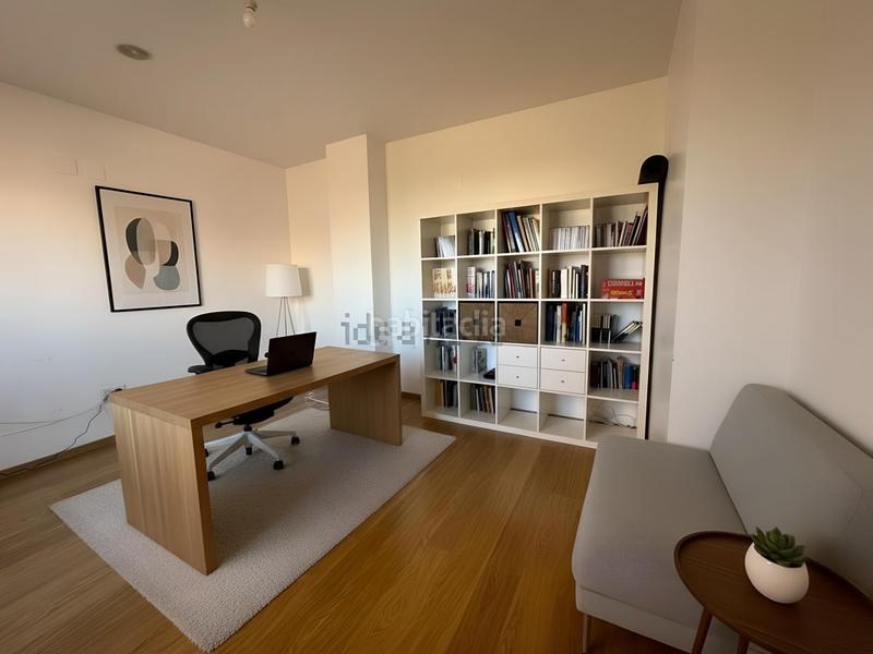 Foto be6ffb67-1505-4cfd-ad93-723bc38c5d0d. Casa a schiera con riscaldamento parcheggio in Nuevo Centro Sagunt