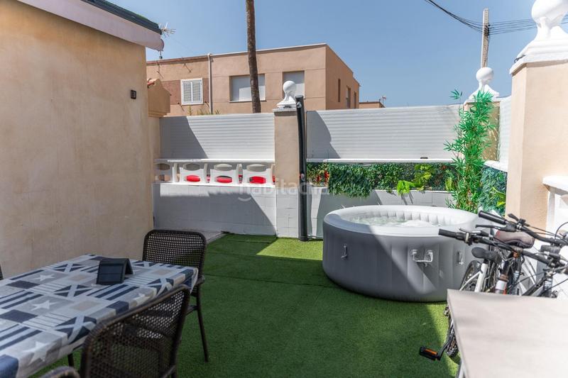 Foto 049a121a-c6d7-4695-8c8a-ae1c95369674. Xalet amb aparcament a calas Santa Pola este Santa Pola