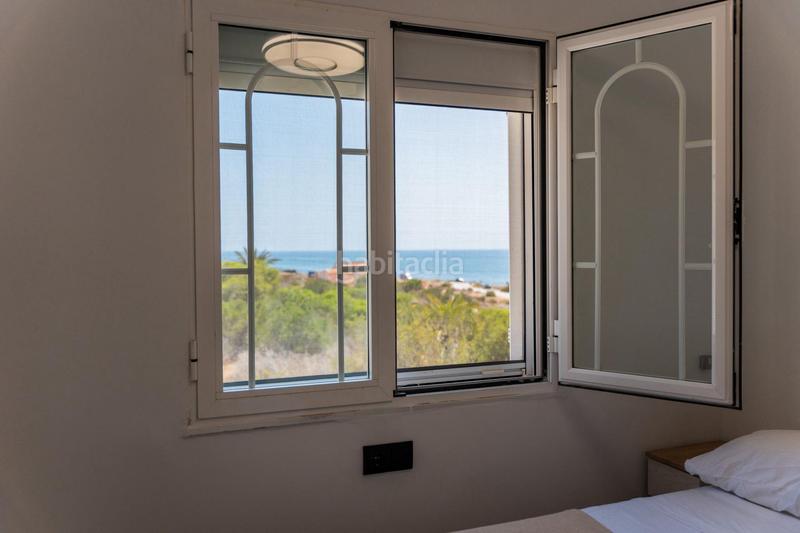 Foto 1245ce81-81f4-4ab5-a6b8-2cf0960db9c1. Xalet amb aparcament a calas Santa Pola este Santa Pola