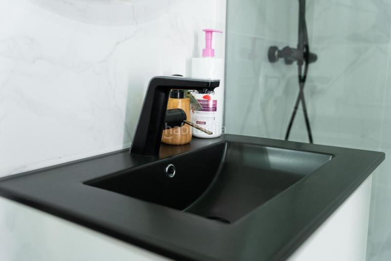 Foto 2aa8d404-846b-4cf6-a9f2-0216d4eb3dc4. Xalet amb aparcament a calas Santa Pola este Santa Pola