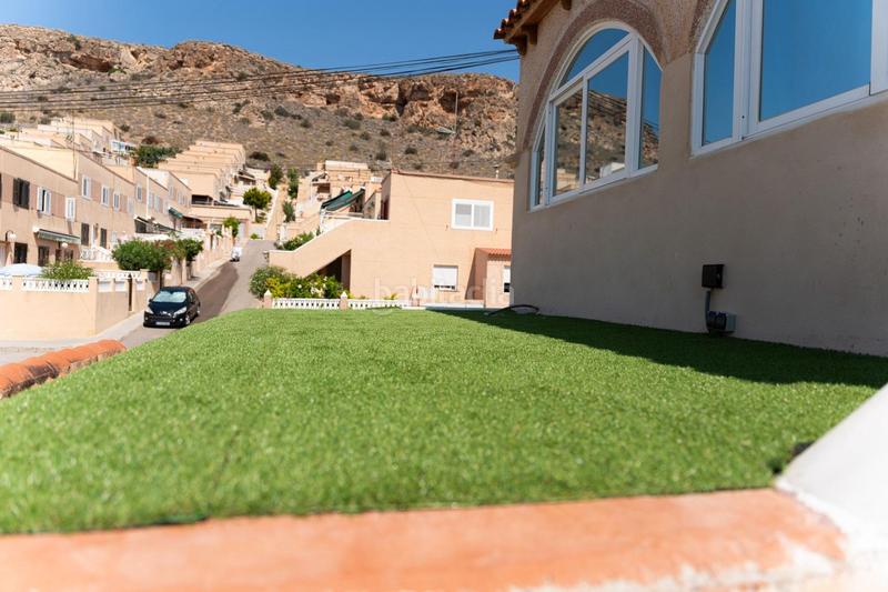 Foto 2e6697de-e939-4f0a-8286-5654de9f0a83. Xalet amb aparcament a calas Santa Pola este Santa Pola