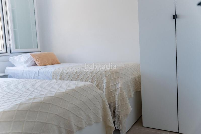 Foto 6e2928fd-bbfc-4f6e-9e05-eb0494528916. Xalet amb aparcament a calas Santa Pola este Santa Pola