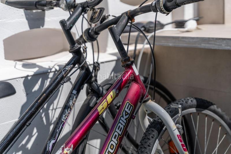 Foto 907ef40d-d04a-4acc-b22d-9e55ae68a7de. Xalet amb aparcament a calas Santa Pola este Santa Pola