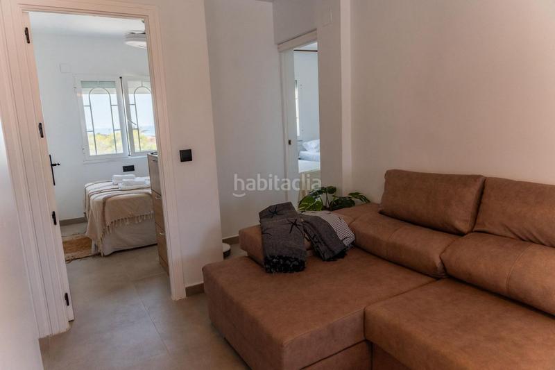 Foto c70cdc2e-1ae2-4f55-8d8c-db722213f463. Xalet amb aparcament a calas Santa Pola este Santa Pola