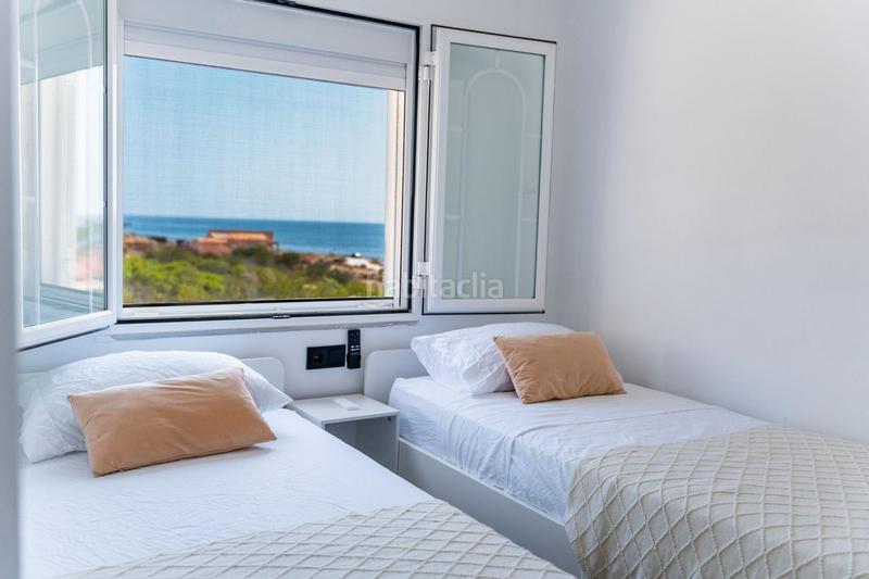 Foto eaa5d42b-87af-4db7-b2f3-76f17ac06c4f. Xalet amb aparcament a calas Santa Pola este Santa Pola