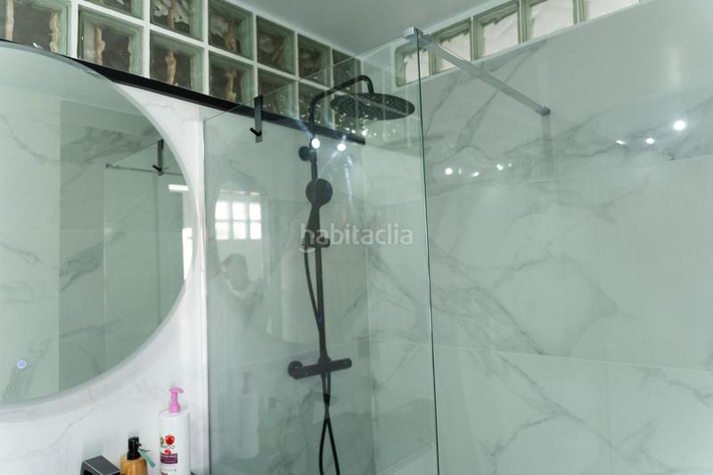 Foto f3c897fe-dd5e-4854-93ad-eee8c64c871b. Xalet amb aparcament a calas Santa Pola este Santa Pola