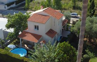 Chalet en Oliva Nova. Chalet mediterraneo junto al mar en oliva nova.