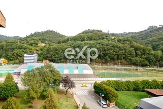 Appartement à Calle vega de arriba 31. Piso exterior en mieres  3 habitaciones, ascensor y trastero