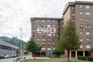 Appartement  Calle vega de arriba 31. Piso exterior en mieres  3 habitaciones, ascensor y trastero