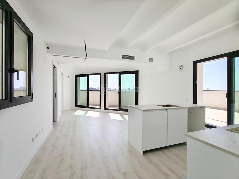Foto d80e177d-db0d-4cc0-a3f5-8995ef6e216c. Ático exclusivo ático con terraza y vistas panoramicas en Barcelona
