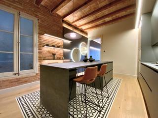 Appartement  Gran vía corts catalanes. Exclusiva vivienda reformada a estrenar en la gran vía de barcel