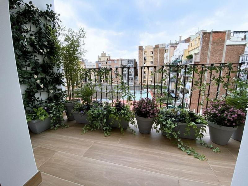 Foto 210821ad-d8c5-4881-a47d-f0a962b64671. Etagenwohnung in Sant Antoni Barcelona