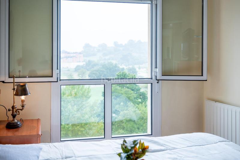 Foto 6eb6095f-e419-4700-9764-860c51e7bfc3. Pis a calle coaña 2 a La Florida Oviedo