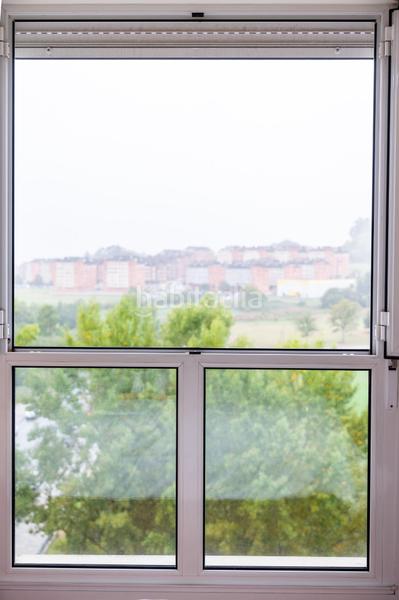 Foto 9b3802ce-189b-429f-a192-953ef12a63ba. Pis a calle coaña 2 a La Florida Oviedo