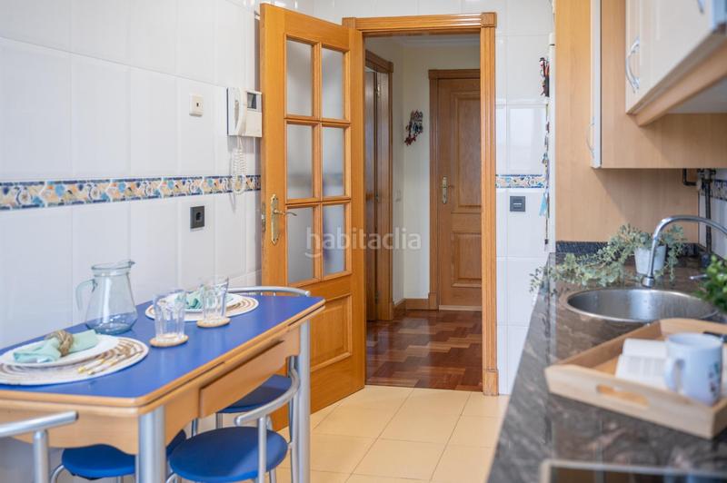 Foto b8289ced-86cf-445f-be4a-9161257ec673. Pis a calle coaña 2 a La Florida Oviedo