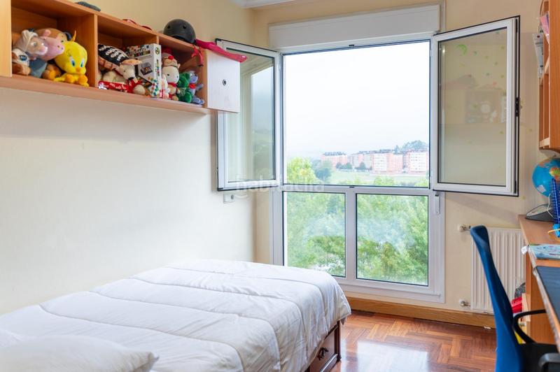 Foto f7c28d39-ee79-4ecf-b7f4-0a68cad04652. Pis a calle coaña 2 a La Florida Oviedo