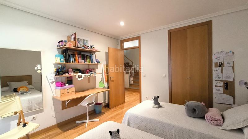 Foto 0c861655-3512-4b97-9b06-13421df34caf. Semi detached house with heating parking pool in Poio