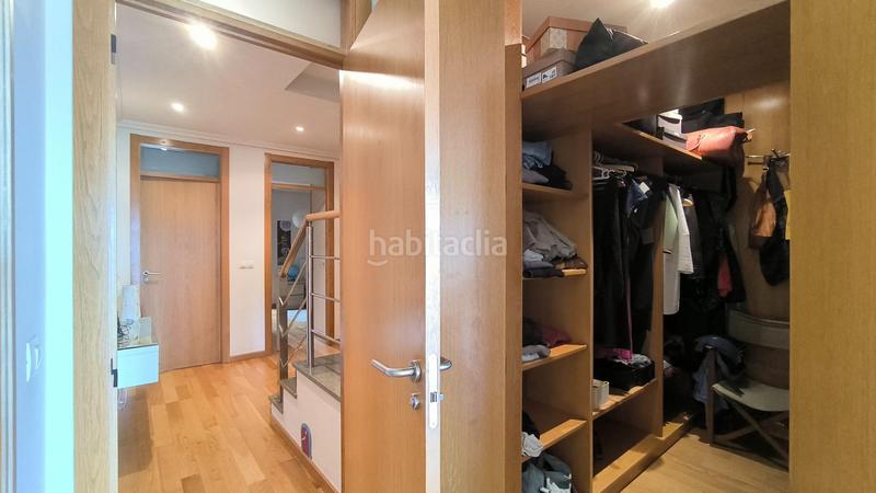 Foto 0d8e7505-508c-4137-86d9-36ad8fc342e4. Semi detached house with heating parking pool in Poio