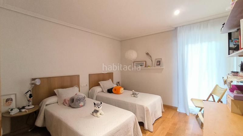 Foto 1db10eaa-3c6b-42e8-9dc6-e6a687506314. Semi detached house with heating parking pool in Poio