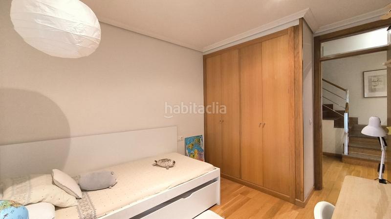 Foto 5462d60e-3e46-467a-b2d9-542d8b5675fd. Semi detached house with heating parking pool in Poio