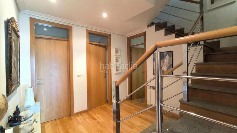 Foto a0ab634e-43cc-4b66-8752-9d4708092b2e. Semi detached house with heating parking pool in Poio