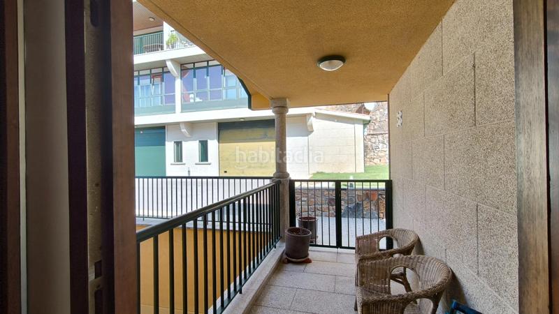 Foto f4450d14-bef3-4f17-b650-f66e9d8fd364. Semi detached house with heating parking pool in Poio