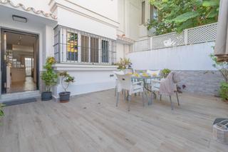 Casa pareada  Calle jorge guillén 203. Gran casa unifamiliar de cuatro dormitorios junto al centro médi