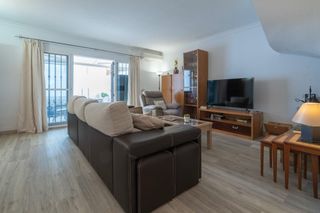 Towny house in Calle de antonio machado. Gran casa unifamiliar de cuatro dormitorios junto al centro médi