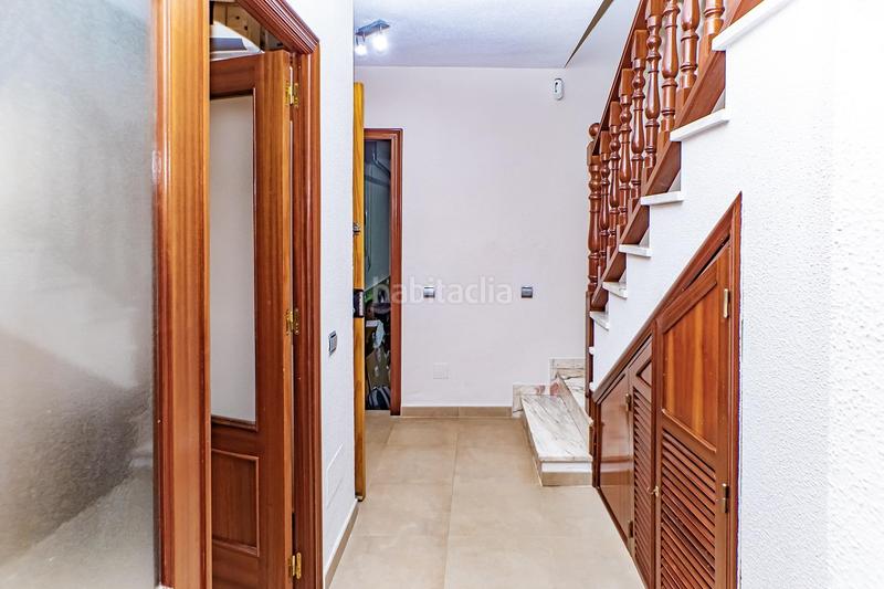 Foto 5a5dcfb2-0849-4ffd-8702-eb265e7c02ed. Duplex avec parking dans Retamar Almería
