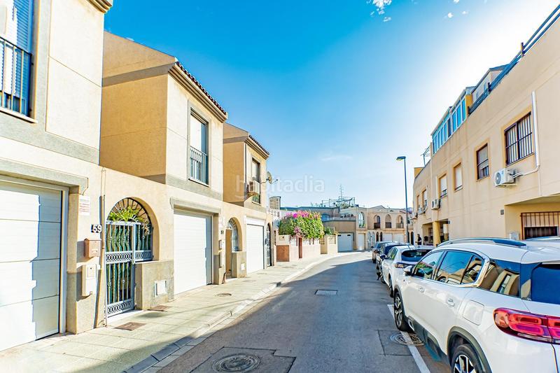 Foto 9dbf20db-03b8-4a53-a087-832b67fb4ede. Duplex avec parking dans Retamar Almería