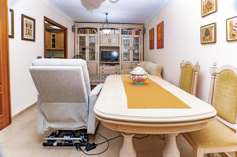 Foto e03f6ec3-4ddc-42d0-899b-b1c5cd10f7d3. Duplex avec parking dans Retamar Almería
