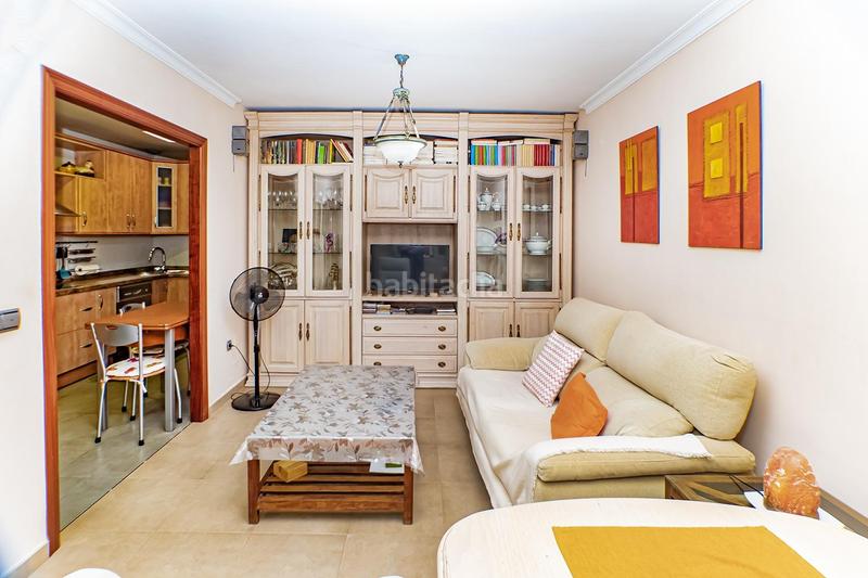 Foto e29d38d6-0a13-4270-a886-5a5282d8b837. Duplex avec parking dans Retamar Almería